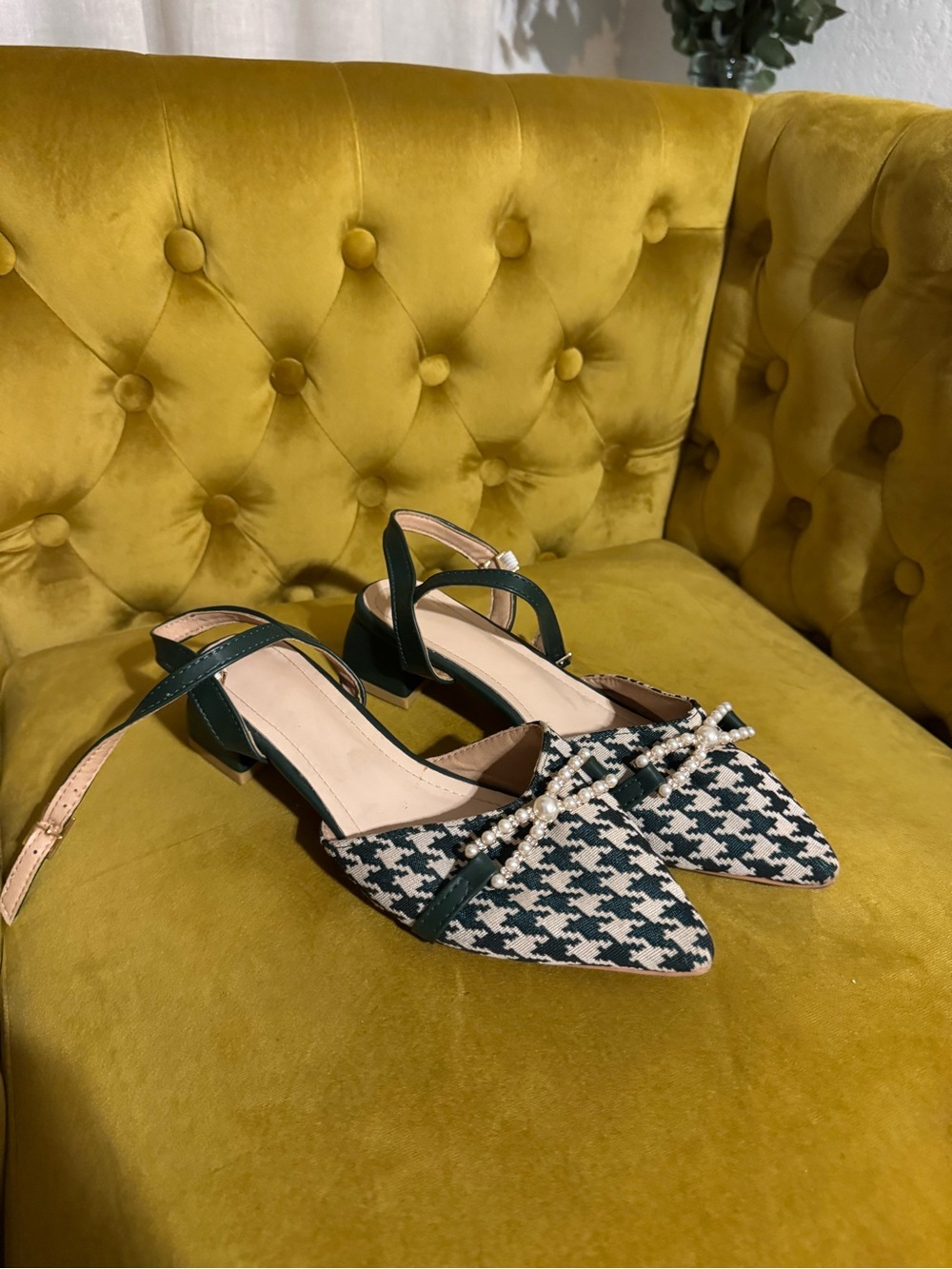 SHEIN Green Houndstooth Pointed Slingback Flats with Pearl Trim